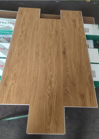 123m2 Click Pvc €11,99 p.m2 Fordyce