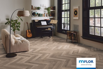 Parva Broad Leaf Smoky Sycamore 40817