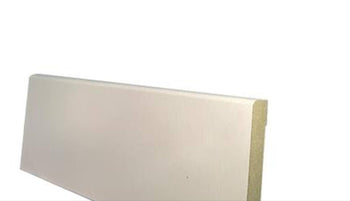 Moderne plint 9010 Voorgelakt 120x12mm 244cm