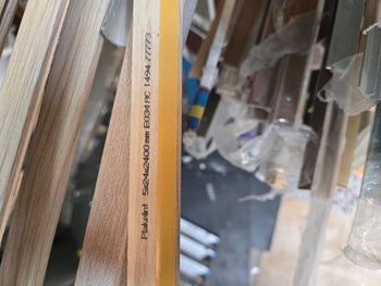 27 stuks plakplinten E034 ac 1494