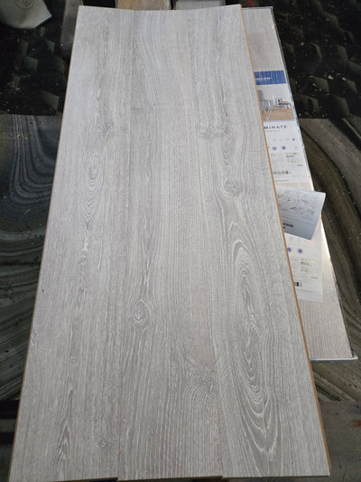 7,34 m2 laminaat quickstep impressive platina classic oak grey 508